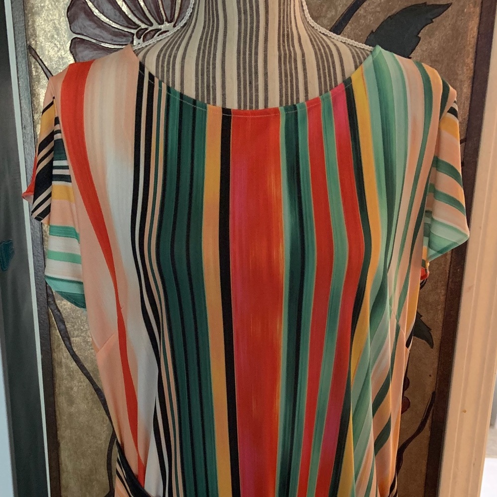 Beautiful multi colored dress - Picture 4 of 6